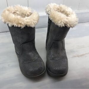 Cat & Jack Boots with Fur
